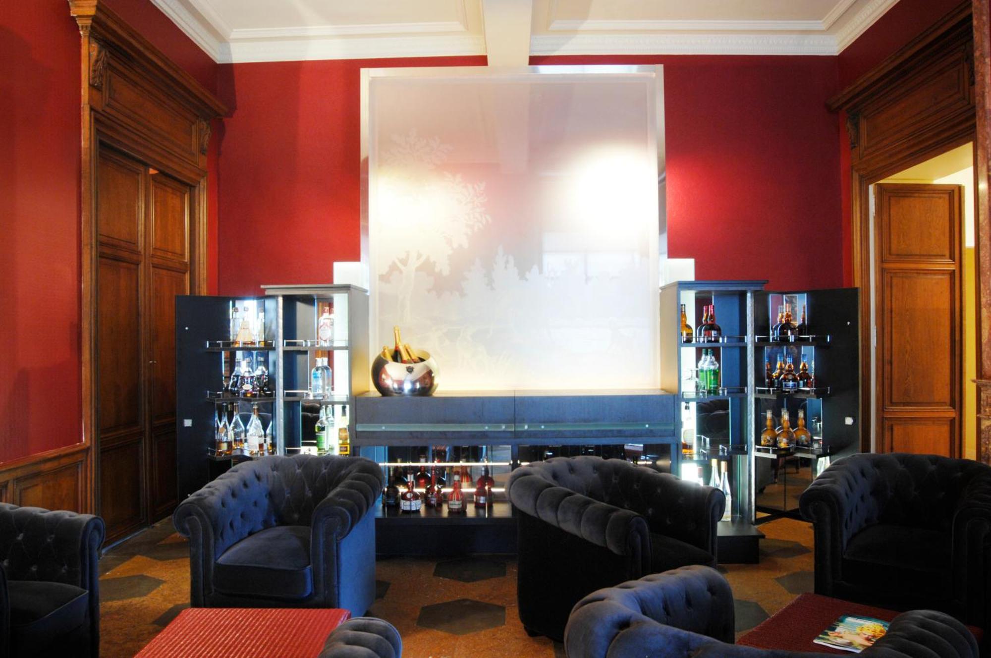 Chateau De Champlong Table Hotel **** Golf & Spa Villerest  Eksteriør bilde