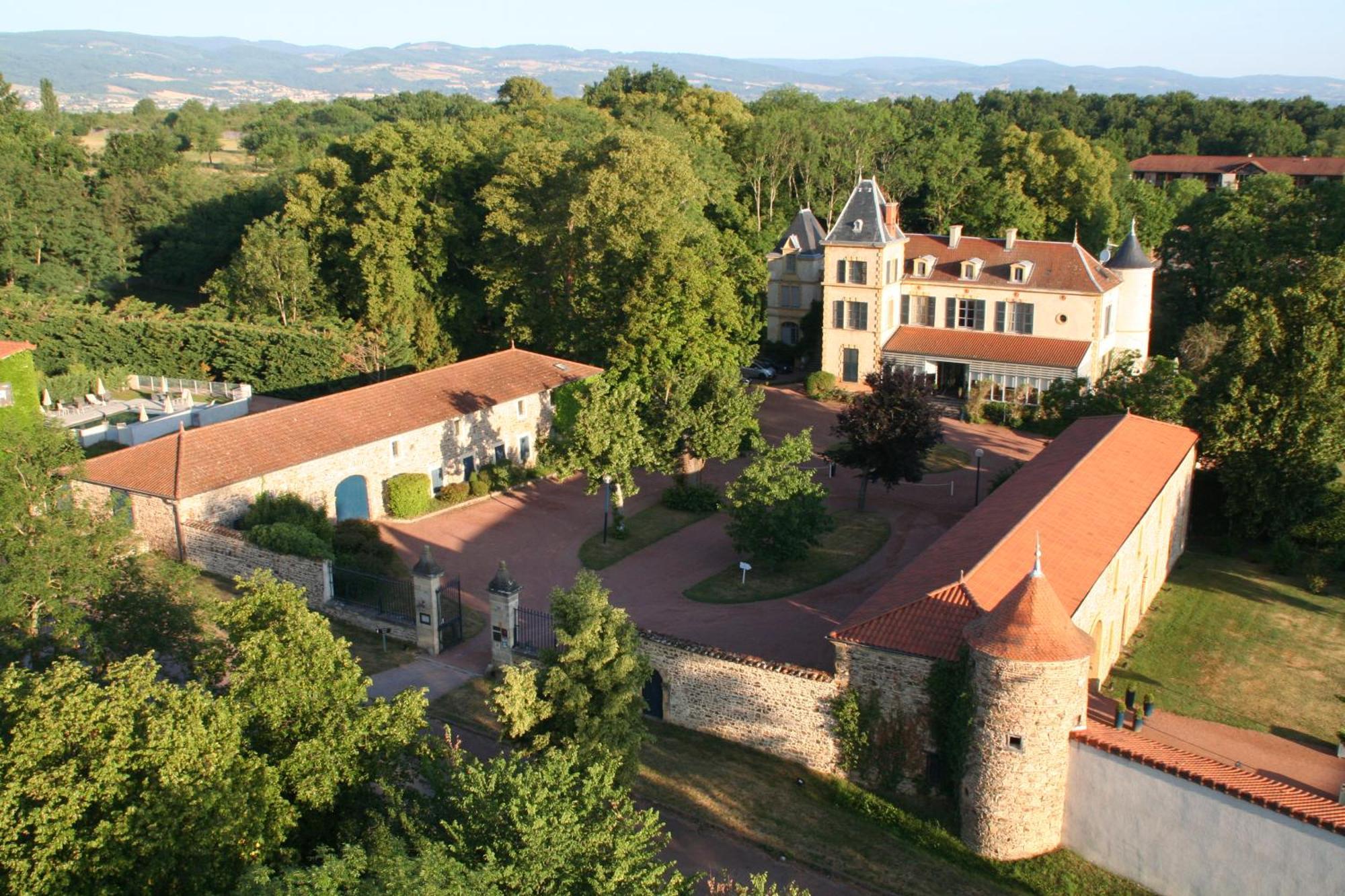 Chateau De Champlong Table Hotel **** Golf & Spa Villerest  Eksteriør bilde