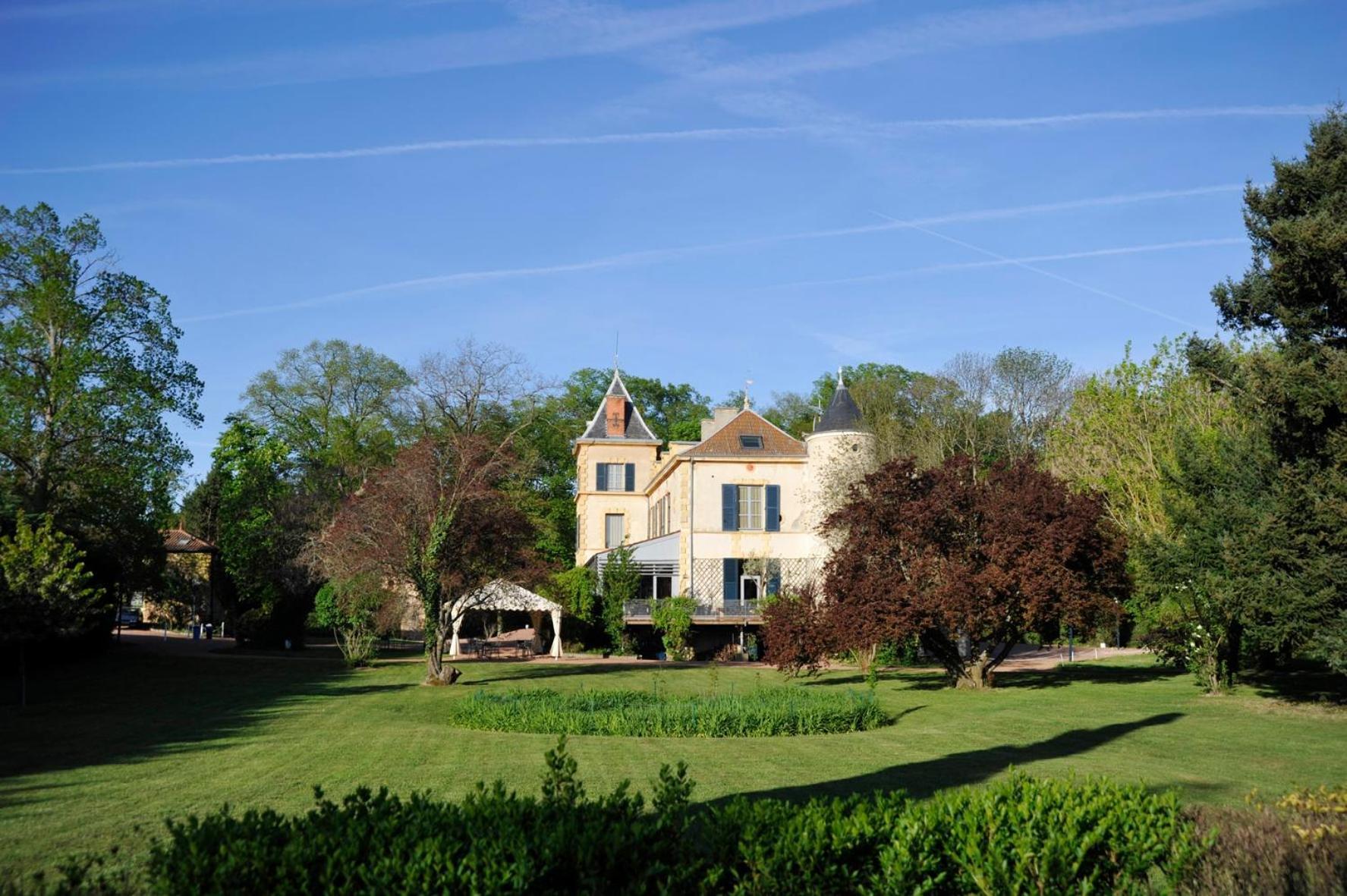 Chateau De Champlong Table Hotel **** Golf & Spa Villerest  Eksteriør bilde