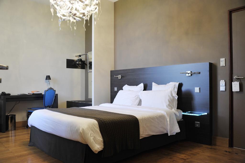 Chateau De Champlong Table Hotel **** Golf & Spa Villerest  Eksteriør bilde